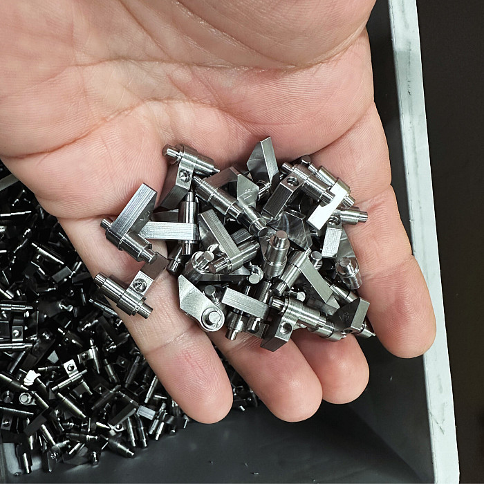 anti reversal ver.3 Retro Arms compring latch